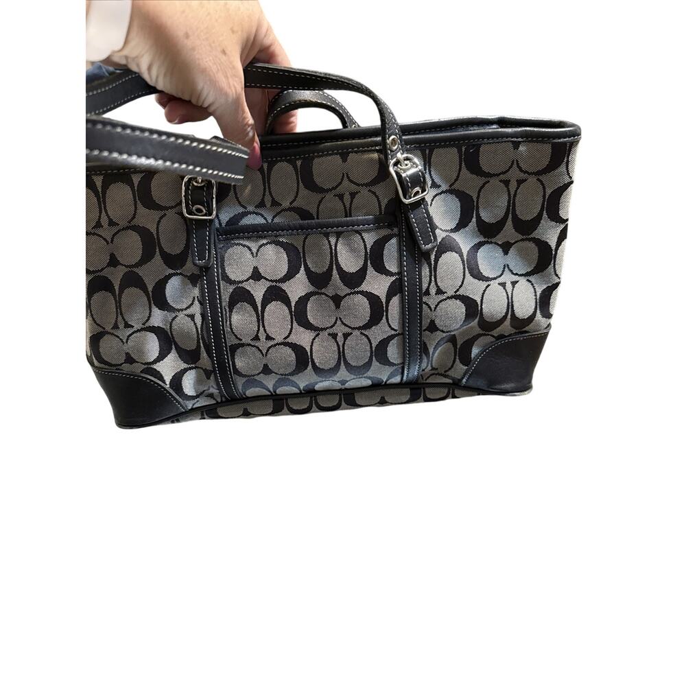 coach gallery tote bag in signature canvas
